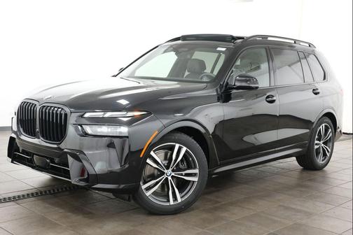 Black Sapphire Metallic 2027 BMW X7 xDrive40i