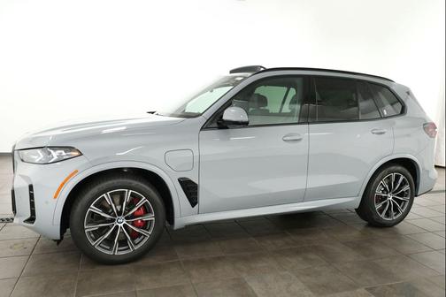 Brooklyn Grey Metallic 2026 BMW X5 PHEV xDrive50e