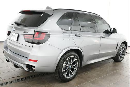 Space Gray Metallic 2018 BMW X5 xDrive35i