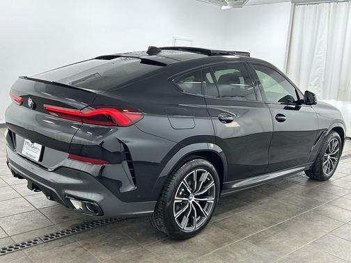 2022 BMW X6 xDrive40i