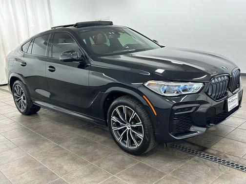 Black Sapphire Metallic 2022 BMW X6 xDrive40i