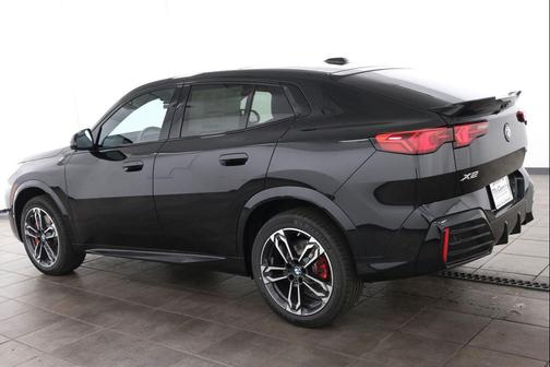 Black Sapphire Metallic 2026 BMW X2 xDrive28i