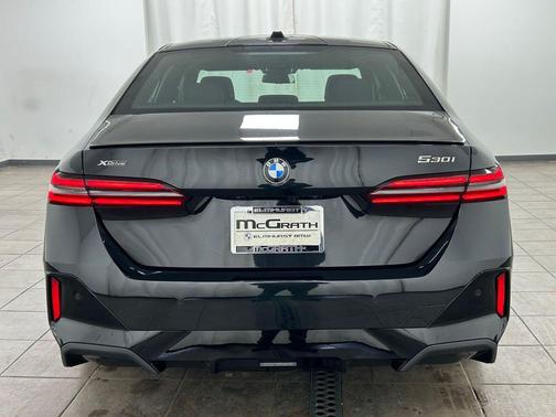 Black Sapphire Metallic 2026 BMW 530 xDrive