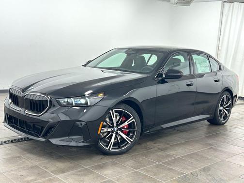 Black Sapphire Metallic 2026 BMW 530 xDrive