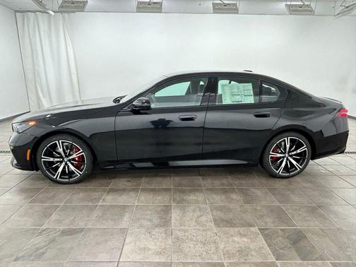 Black Sapphire Metallic 2026 BMW 530 xDrive