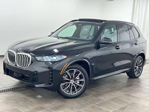 Black Sapphire Metallic 2025 BMW X5 xDrive40i