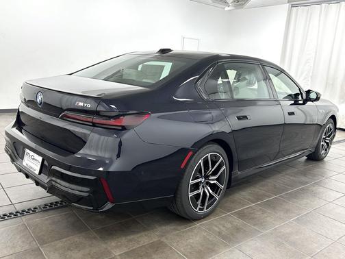 2026 BMW i7 M70