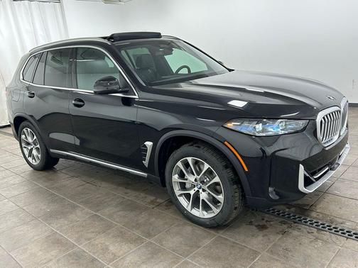 Black Sapphire Metallic 2026 BMW X5 xDrive40i
