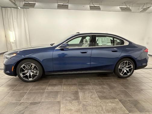 2026 BMW i5 xDrive40