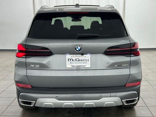 Skyscraper Grey Metallic 2026 BMW X5 xDrive40i