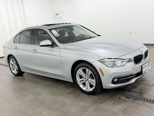 Glacier Silver Metallic 2017 BMW 330 xDrive