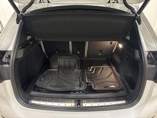 2020 BMW X1 xDrive28i