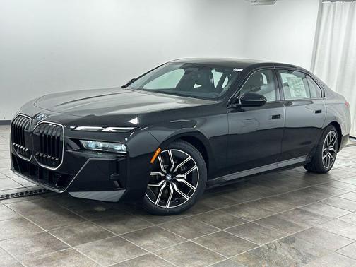 Black Sapphire Metallic 2026 BMW i7 xDrive60