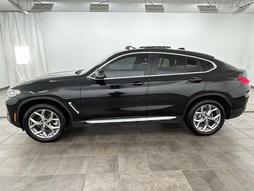 2024 BMW X4 xDrive30i