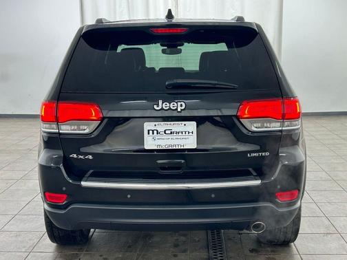 Diamond Black Crystal Pearlcoat 2017 Jeep Grand Cherokee Limited