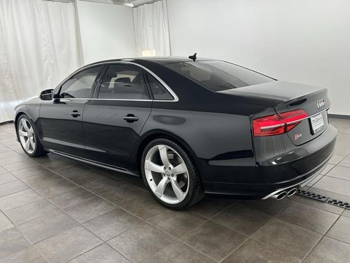 2016 Audi S8 4.0T