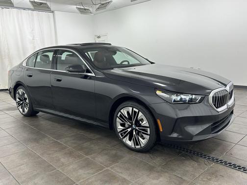 2026 BMW 530 i xDrive