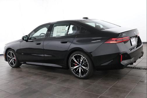 Black Sapphire Metallic 2027 BMW 530 xDrive