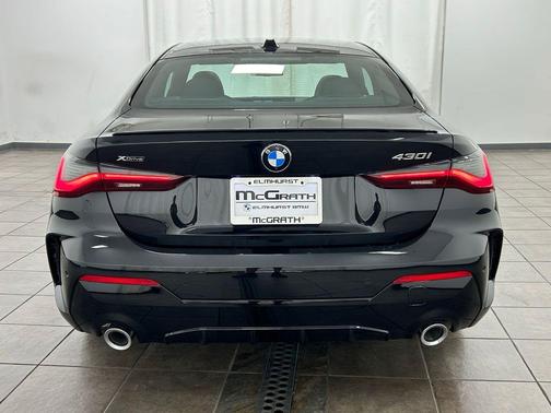 Black Sapphire Metallic 2026 BMW 430 i xDrive