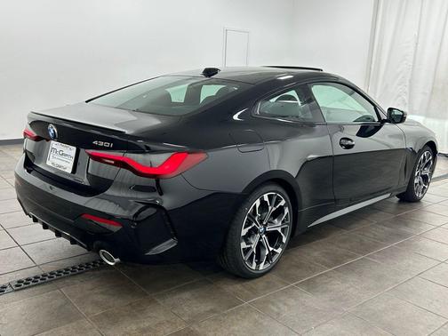 Black Sapphire Metallic 2026 BMW 430 i xDrive