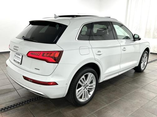 2020 Audi Q5 45 Prestige