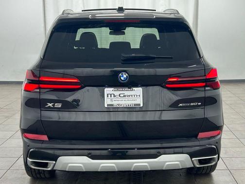 Black Sapphire Metallic 2024 BMW X5 PHEV xDrive50e