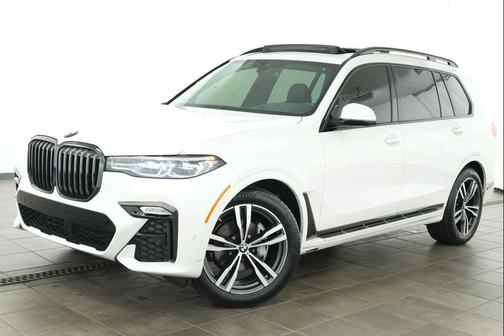 Mineral White Metallic 2021 BMW X7 xDrive40i