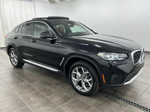 2023 BMW X4 xDrive30i