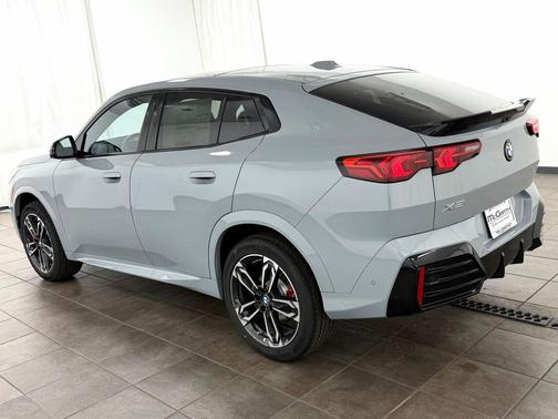 Brooklyn Grey Metallic 2026 BMW X2 xDrive28i
