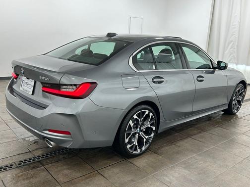 Skyscraper Grey Metallic 2025 BMW 330 xDrive