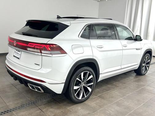 2024 Volkswagen Atlas Cross Sport 2.0T SEL Premium