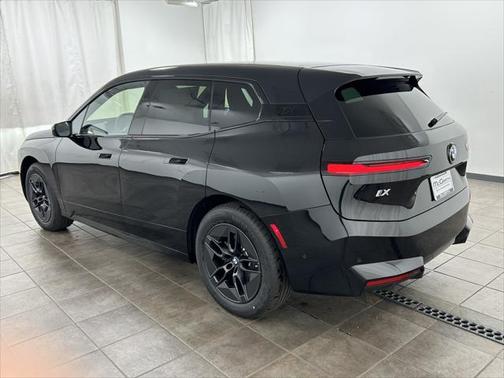 2026 BMW iX xDrive45