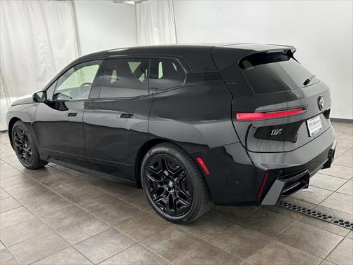 2026 BMW iX M70