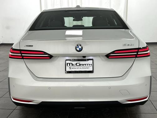 2026 BMW 530 i xDrive