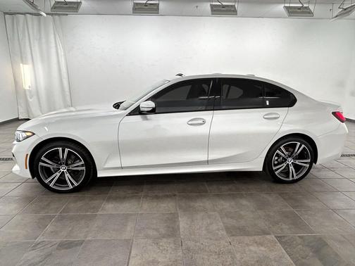 2023 BMW 330 xDrive