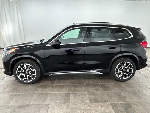 Jet Black 2026 BMW X1 xDrive28i
