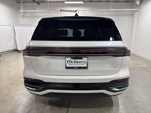 2025 Lincoln Nautilus Reserve