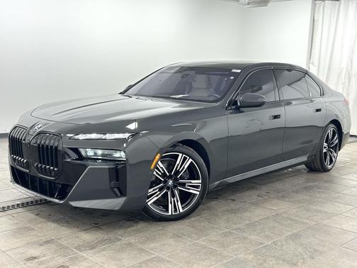 2023 BMW 760 i xDrive