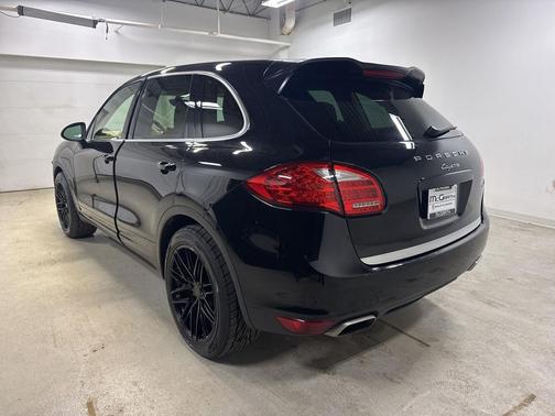 2014 Porsche Cayenne Cayenne