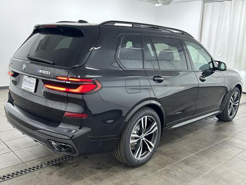 2026 BMW X7 M60i