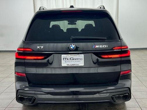 Black Sapphire Metallic 2026 BMW X7 M60i