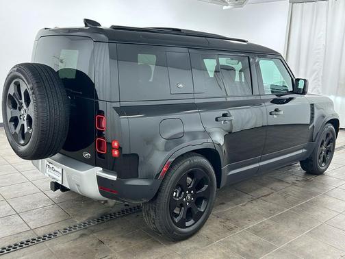 2020 Land Rover Defender 110 HSE