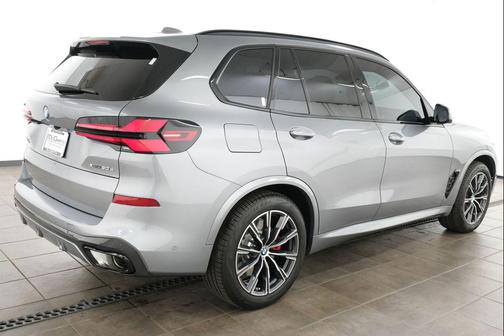 Skyscraper Grey Metallic 2026 BMW X5 PHEV xDrive50e