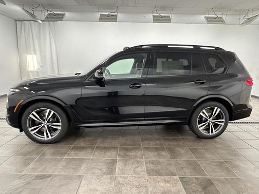 2026 BMW X7 M60i
