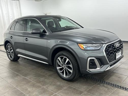 2022 Audi Q5 45 S line Premium