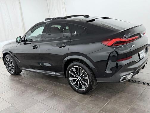 Black Sapphire Metallic 2024 BMW X6 xDrive40i