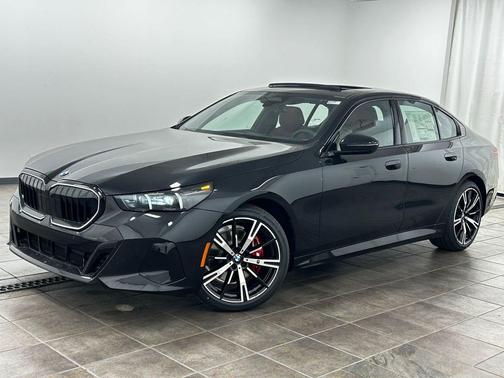 Black Sapphire Metallic 2026 BMW 530 xDrive