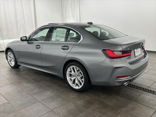 2025 BMW 330 i xDrive