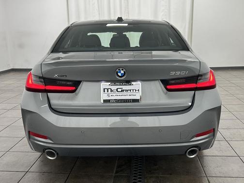 2025 BMW 330 i xDrive