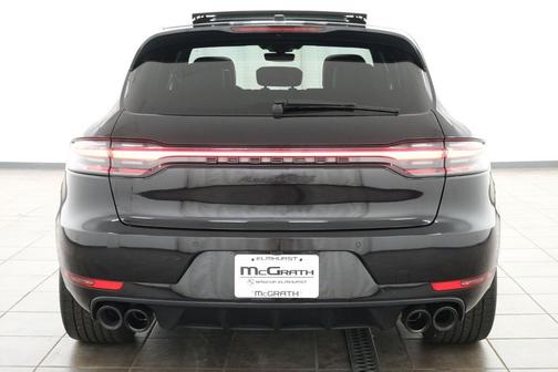 Jet Black Metallic 2021 Porsche Macan Macan GTS